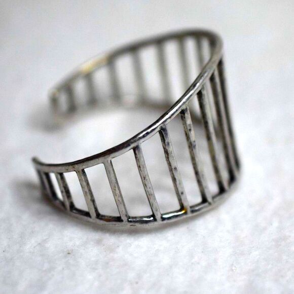 Lucky Brand Matted Silver Tone Multi Bar Unisex Cuff Very Gently Worn Bracelet - Picture 5 of 5